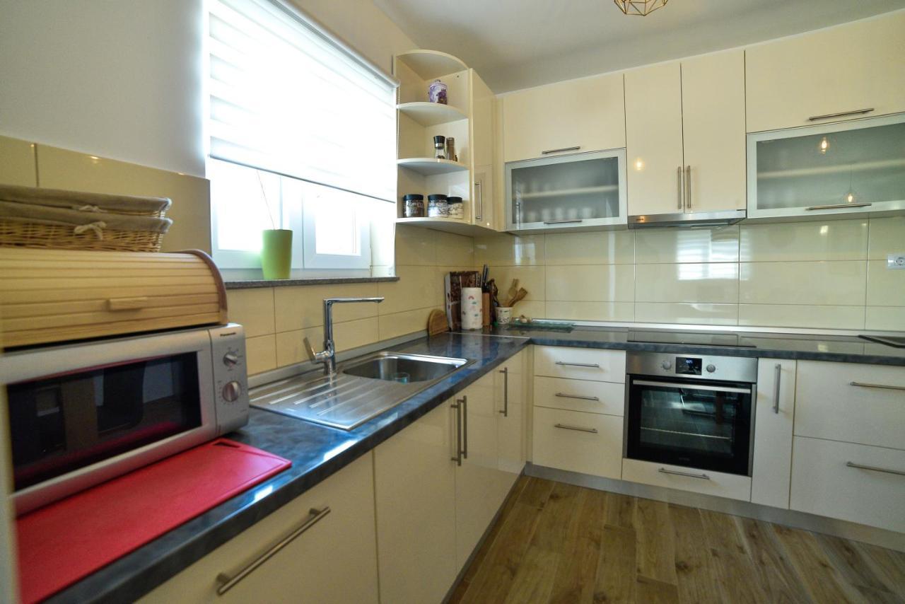 Holiday Home Mb Ražanj Екстериор снимка