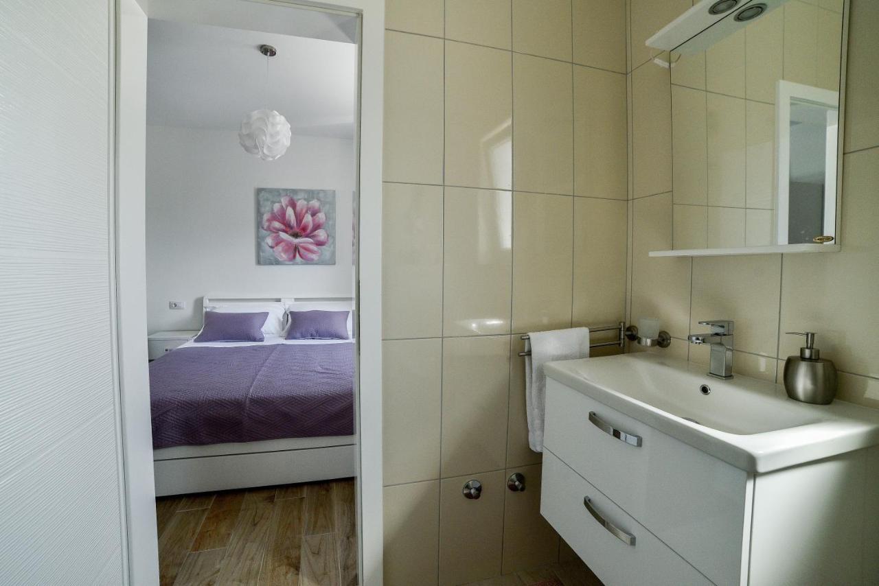 Holiday Home Mb Ražanj Екстериор снимка