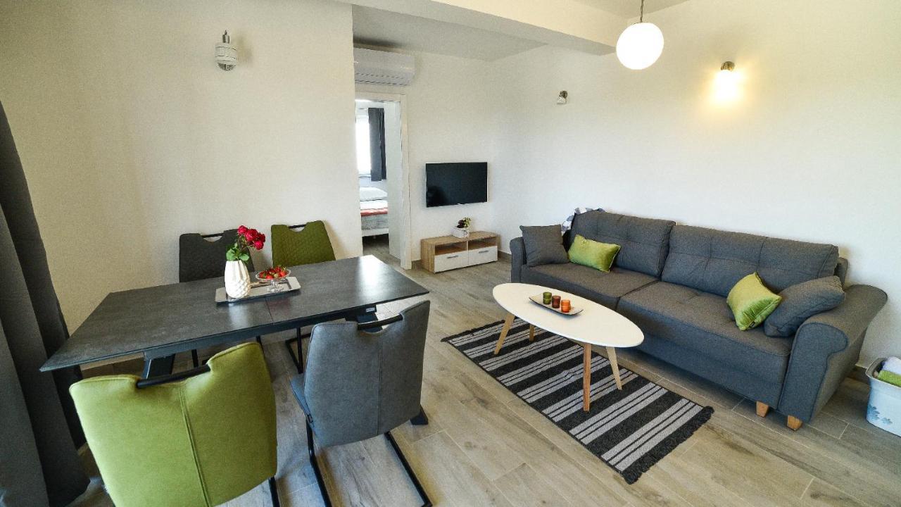 Holiday Home Mb Ražanj Екстериор снимка