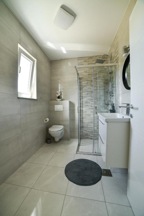 Holiday Home Mb Ražanj Екстериор снимка