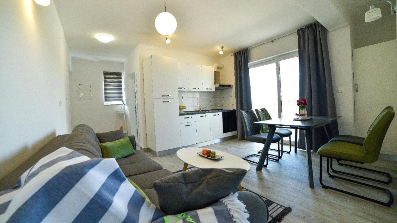 Holiday Home Mb Ražanj Екстериор снимка