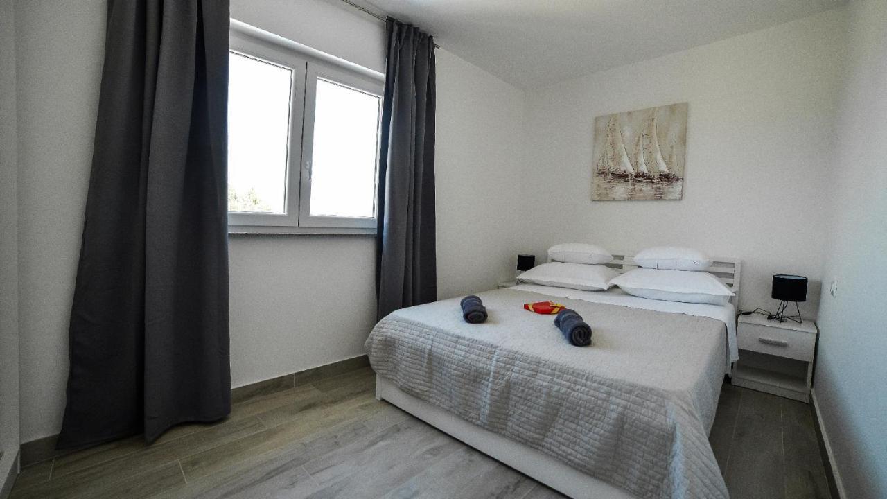 Holiday Home Mb Ražanj Екстериор снимка