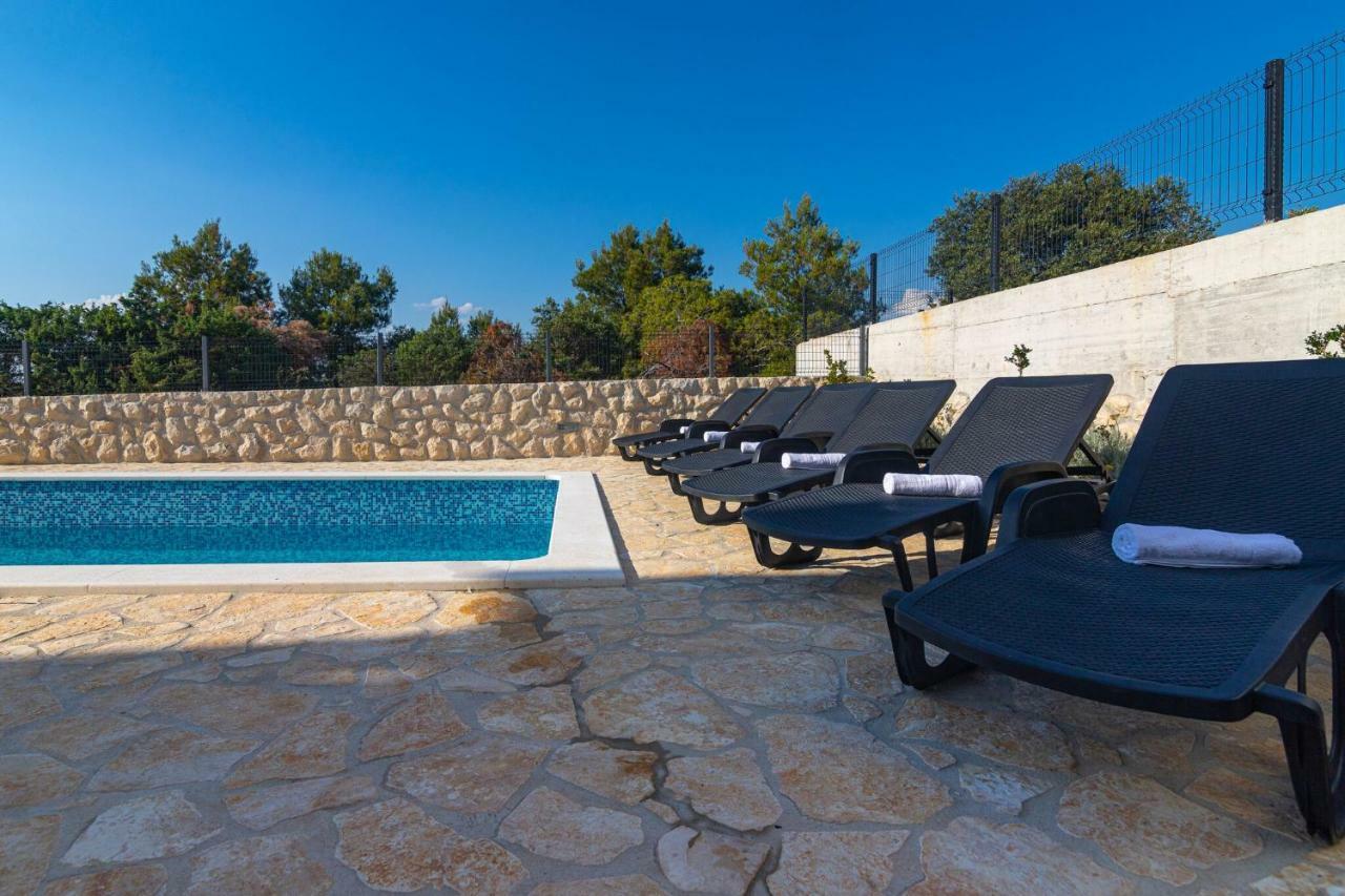 Holiday Home Mb Ražanj Екстериор снимка