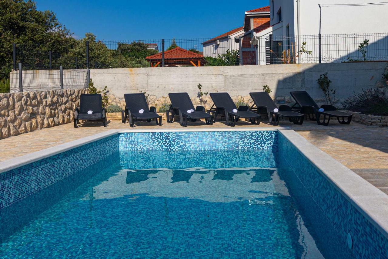 Holiday Home Mb Ražanj Екстериор снимка